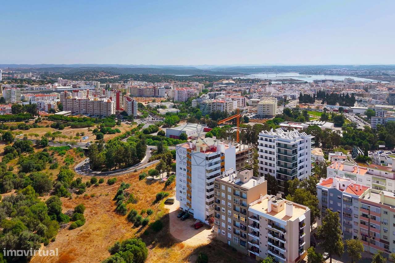 Apartamento T3 com exposição solar nascente /sul em Portimão-47
