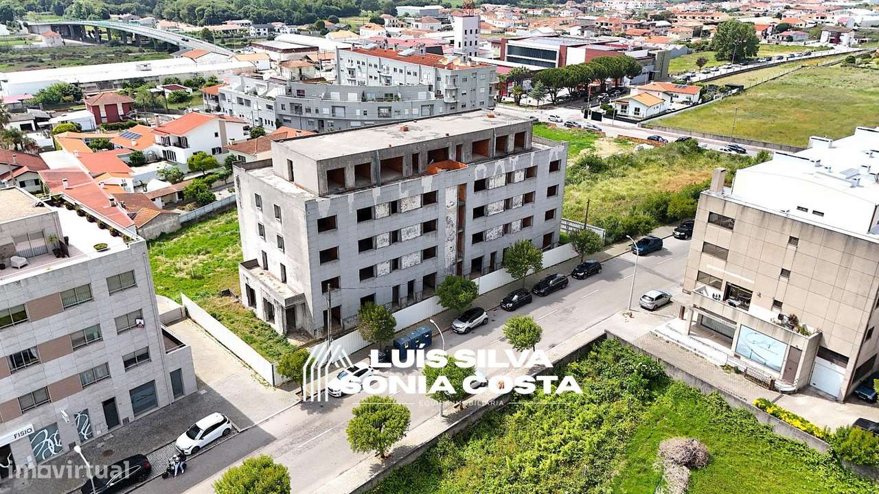 Prédio em Construção c/ 19 Apartamentos – Excelente...-12