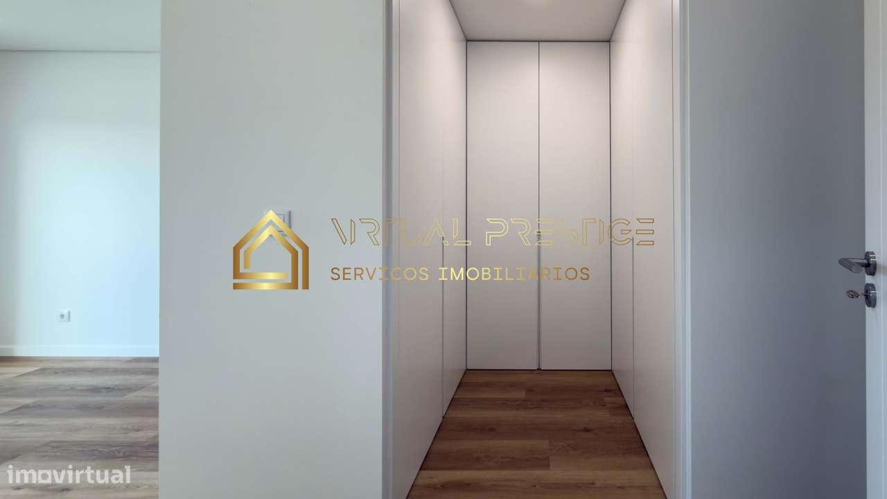 Moradia T4 moderna na Charneca da Caparica com piscina, jardim e ga...-19