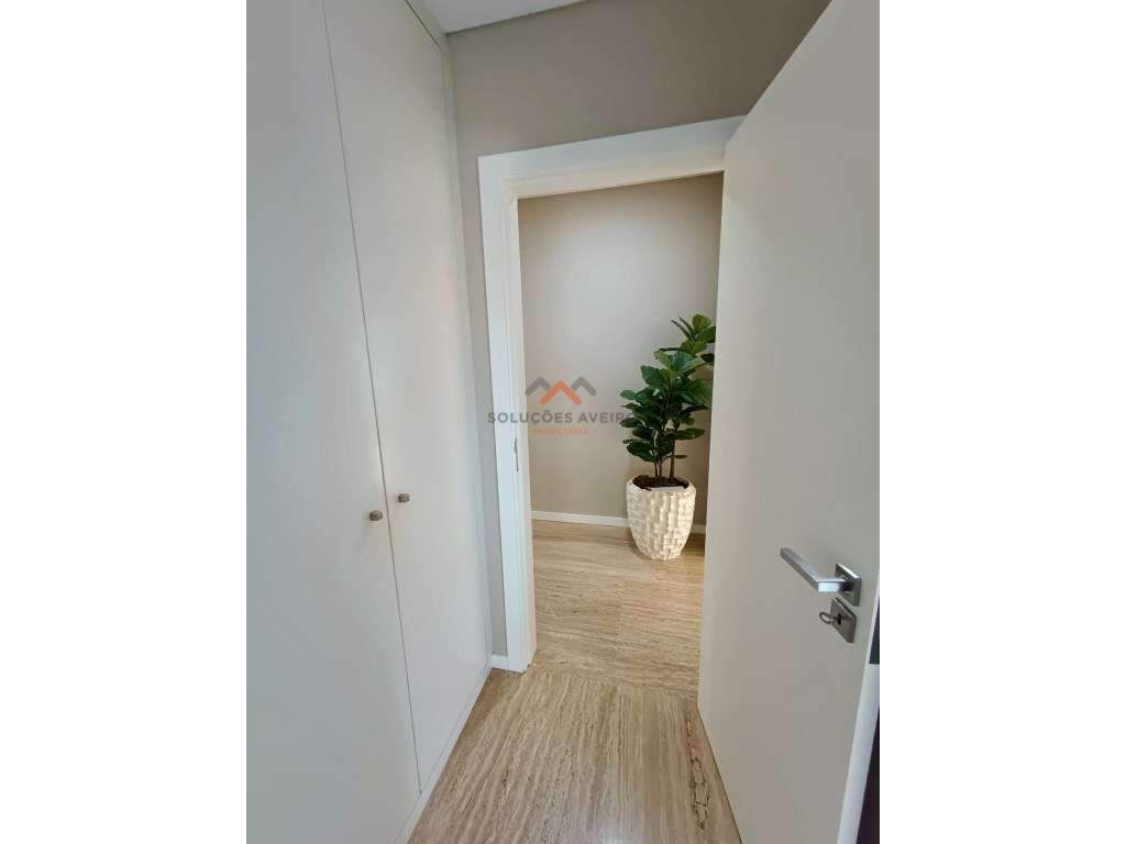 Moradia Contemporânea de Luxo com jardins tropicais e Design Exclus...-46