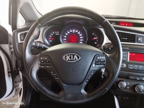 Kia Ceed 1.4 CRDi EX - 14