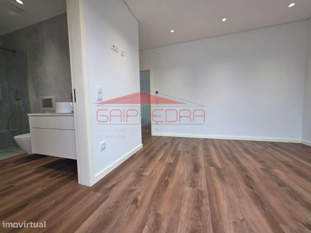 Moradia T3 com jardim e acessibilidade-9