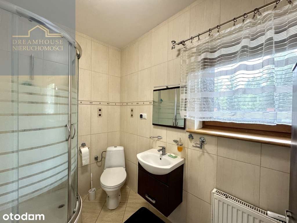 Doskonały dla Twojej Rodziny dom wolnostojący!-9