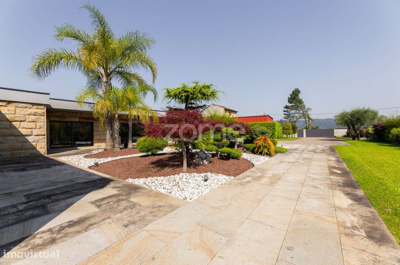 Moradia T4 c/ piscina e 1,7 ha em Arcos de Valdevez - Grande imagem: 3/59