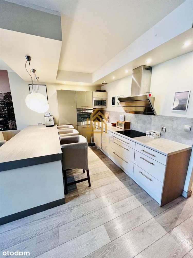 Komfortowe i przestronne mieszkanie w centrum - Pełny obrazek: 4/9