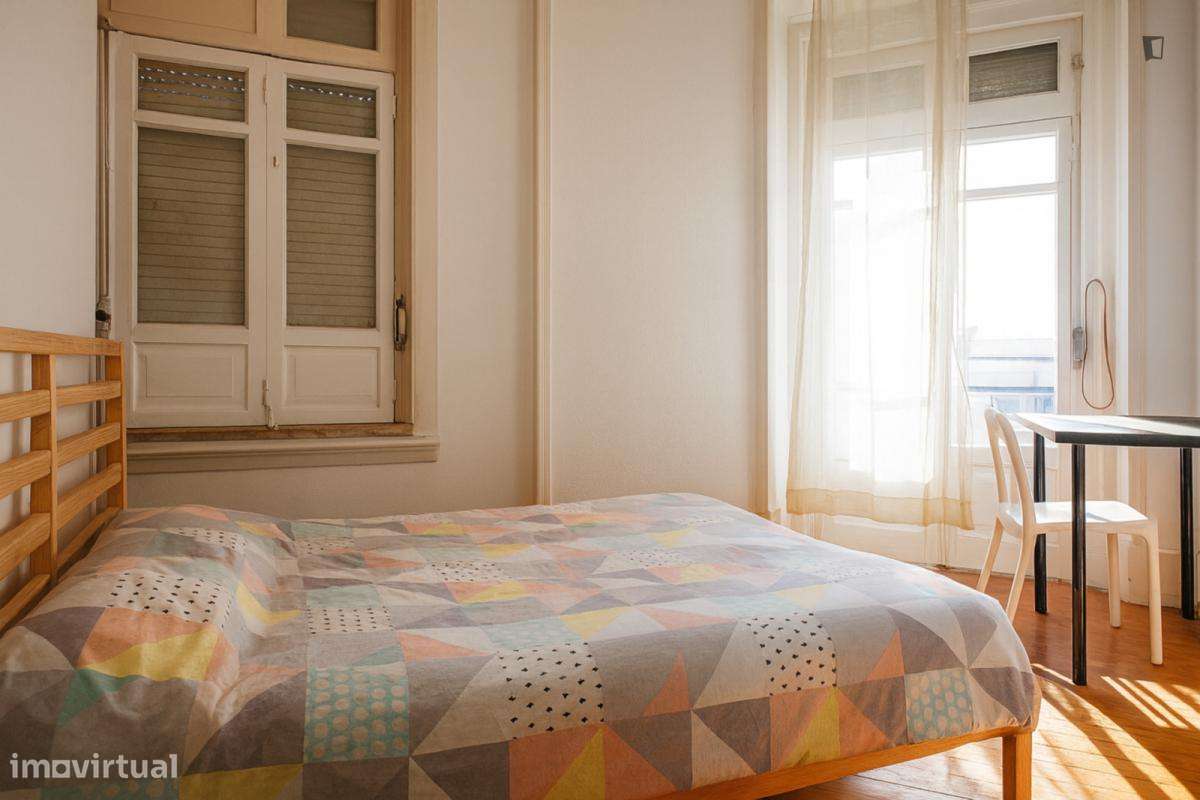 Quarto - localizado em Alameda Lisbon - Grande imagem: 5/10
