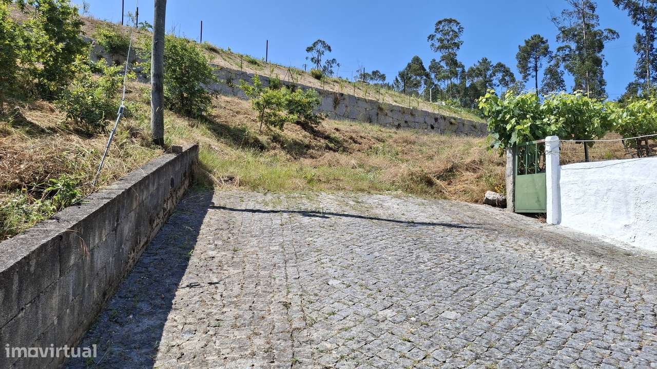 Terreno com acesso fácil e vistas rurais - Grande imagem: 4/8