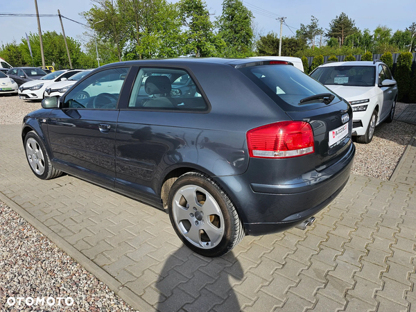 Audi A3 2.0 FSI Ambiente Tiptr - 3