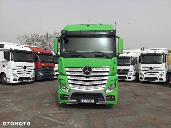 Mercedes-Benz Actros - 1