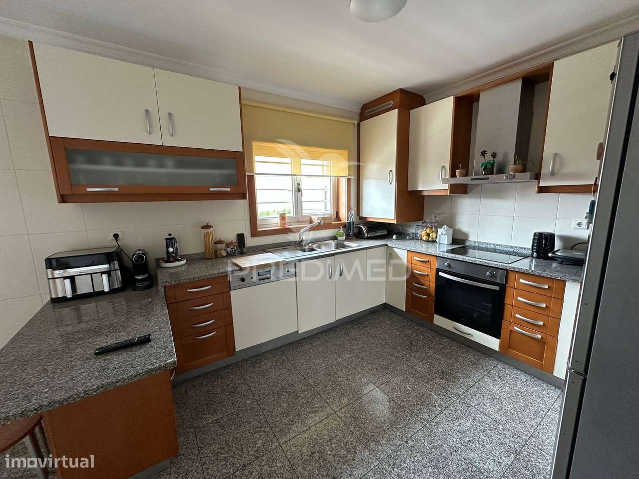 Exelente Moradia T3 em Mindelo a 350 metros da Praia - Grande imagem: 5/31