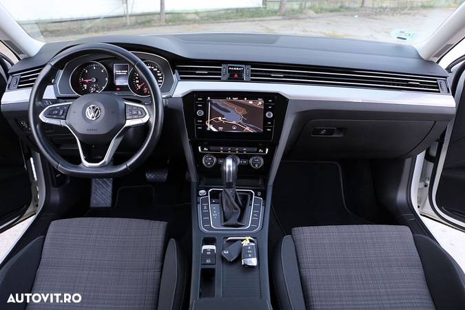 Volkswagen Passat Variant 2.0 TDI DSG Comfortline - 14