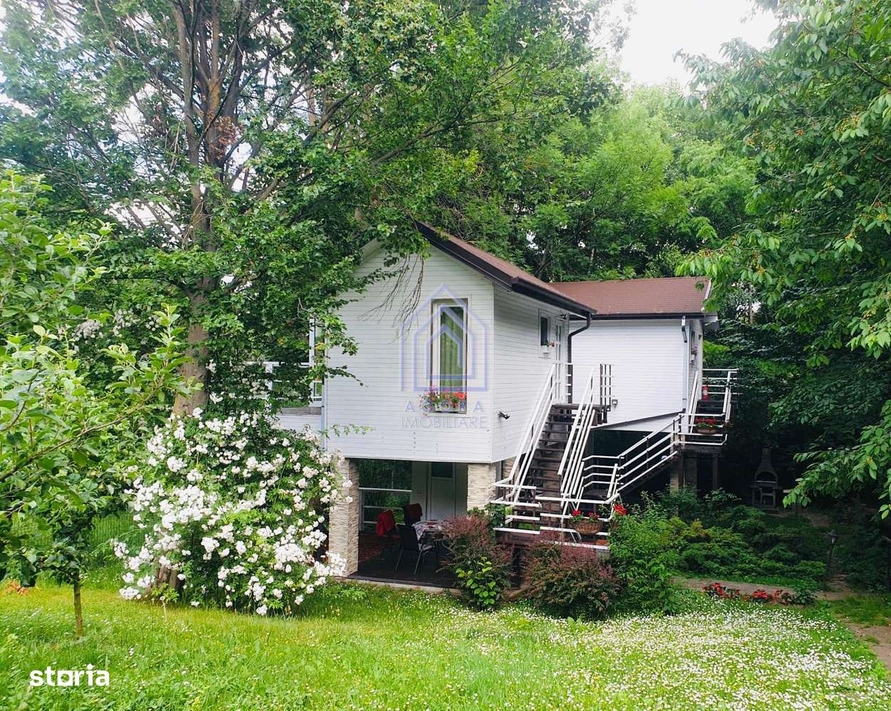 Teren central de vânzare-1