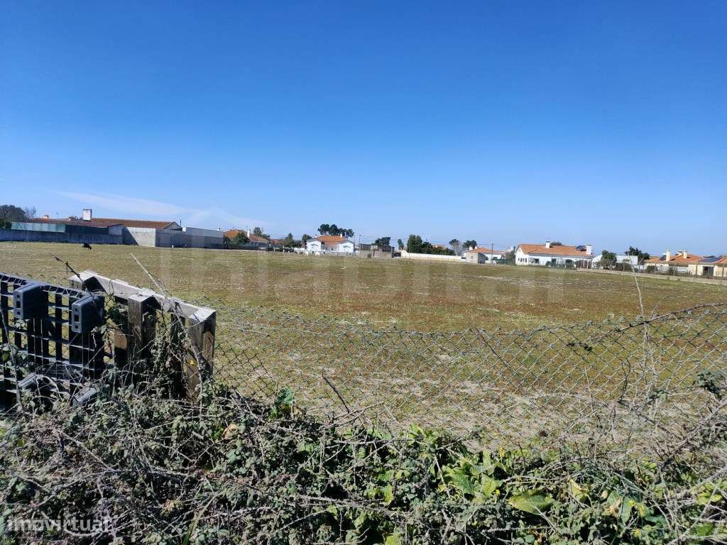 Lote de Terreno Urbano à Venda - Excelente Localização em Benavente - Grande imagem: 4/6