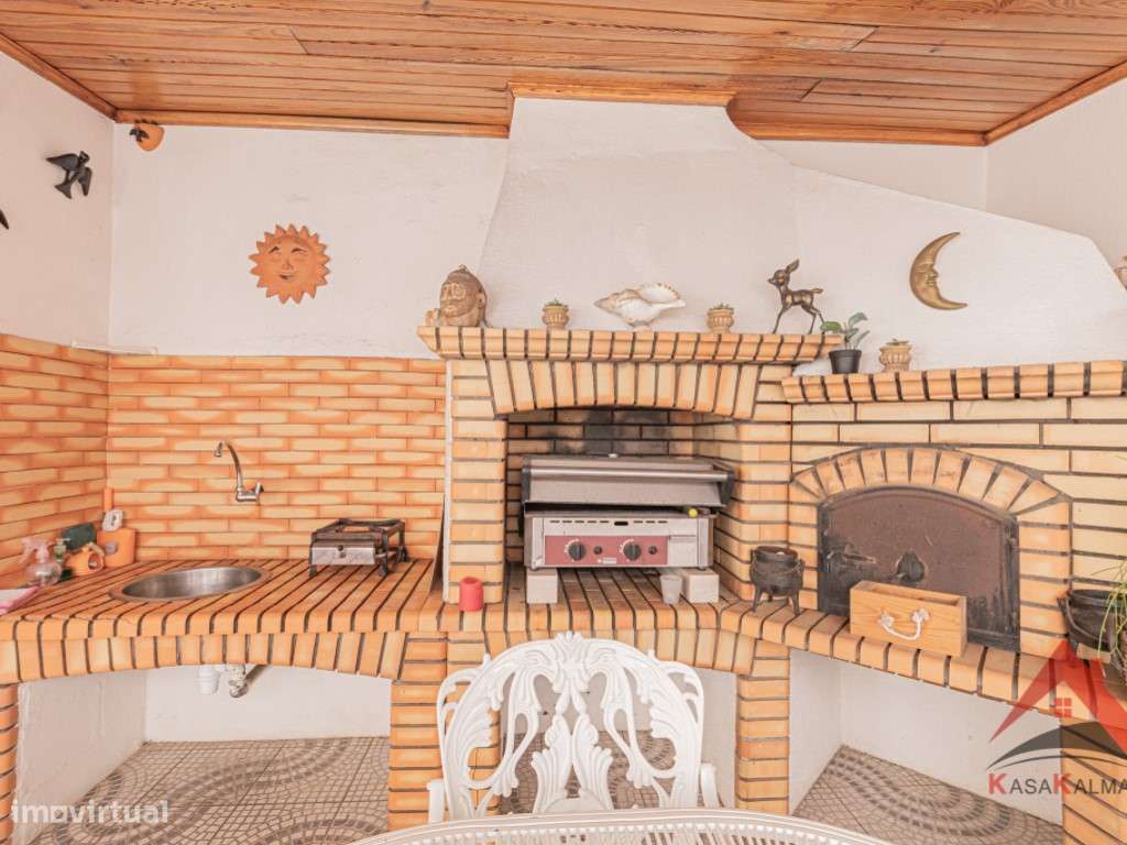 Moradia Isolada T4 com Aproveitamento de Sótão - Quinta do Conde-30