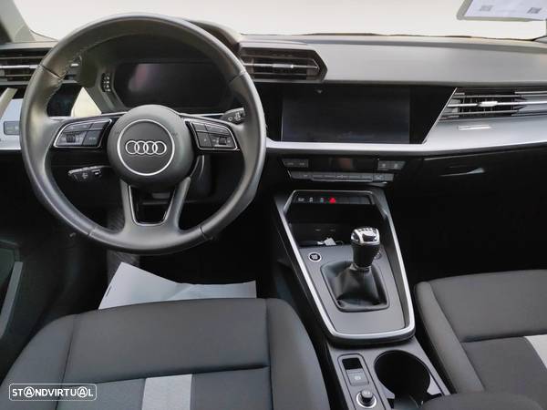 Audi A3 Sportback 30 TFSI Advanced - 11