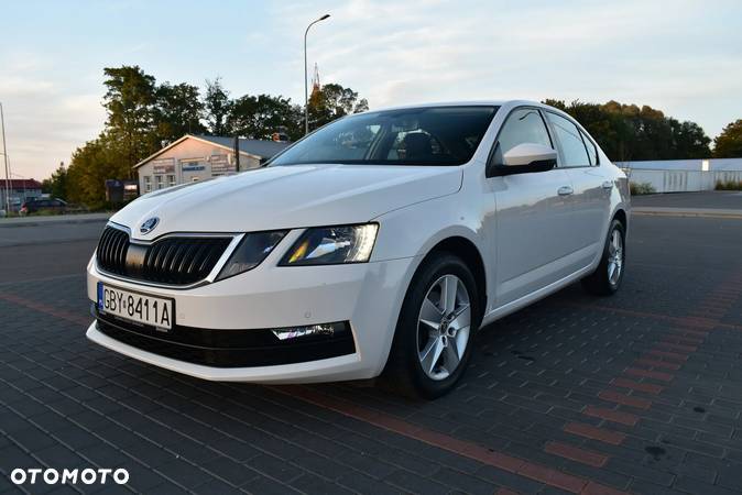 Skoda Octavia 2.0 TDI Ambition DSG - 1