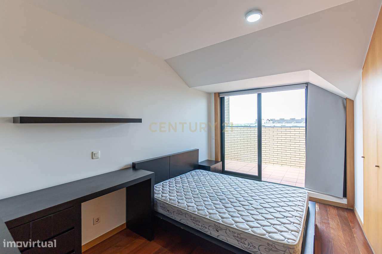 T3 Duplex junto ao Hospital de São João-17