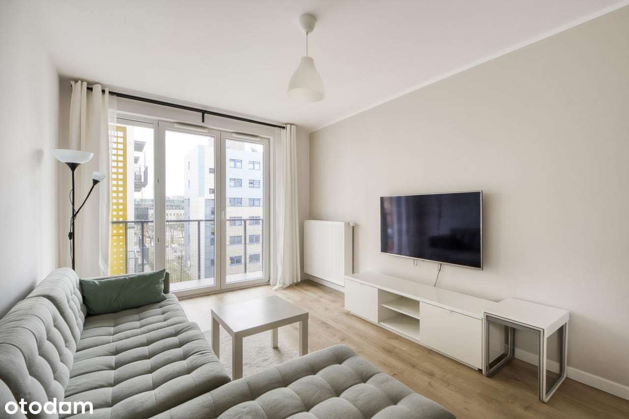 Nowoczesne 3-pokojowe mieszkanie z balkonem-0