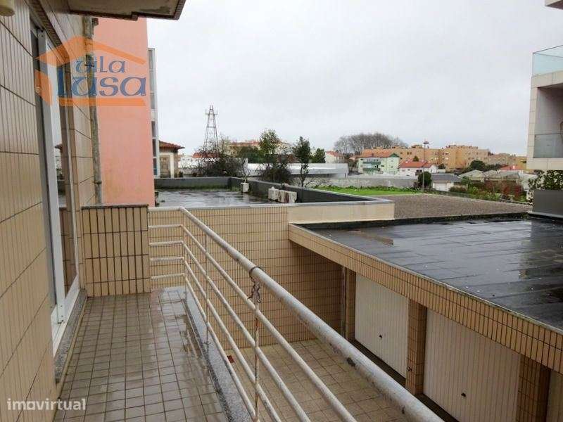 T1 Centro de Valadares cozinha equipada garagem individual - Grande imagem: 3/11