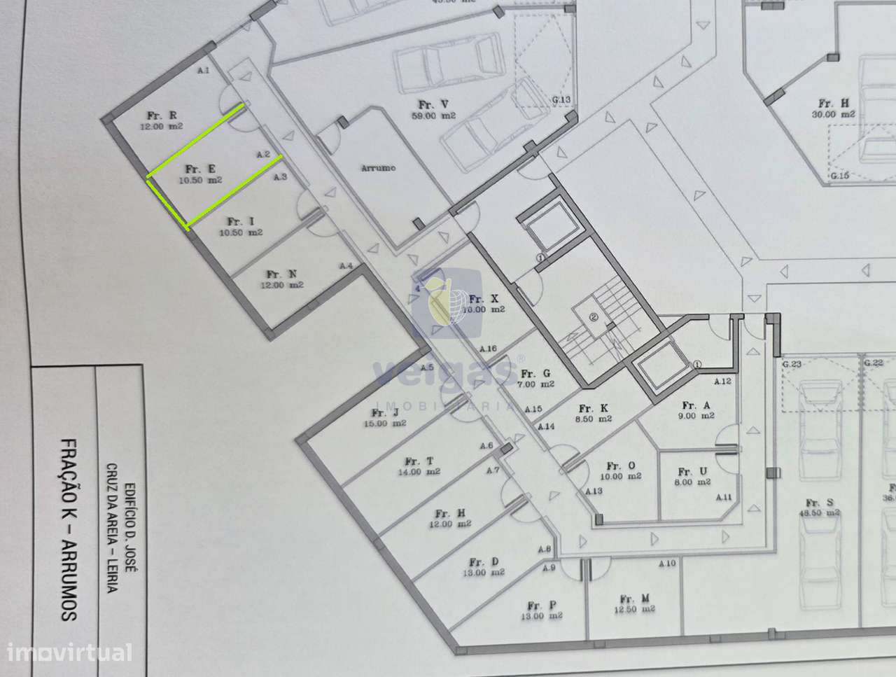Apartamento semi-novo, T2, 2 WC, box p/ 2 carros e arrumos, em Leiria-34