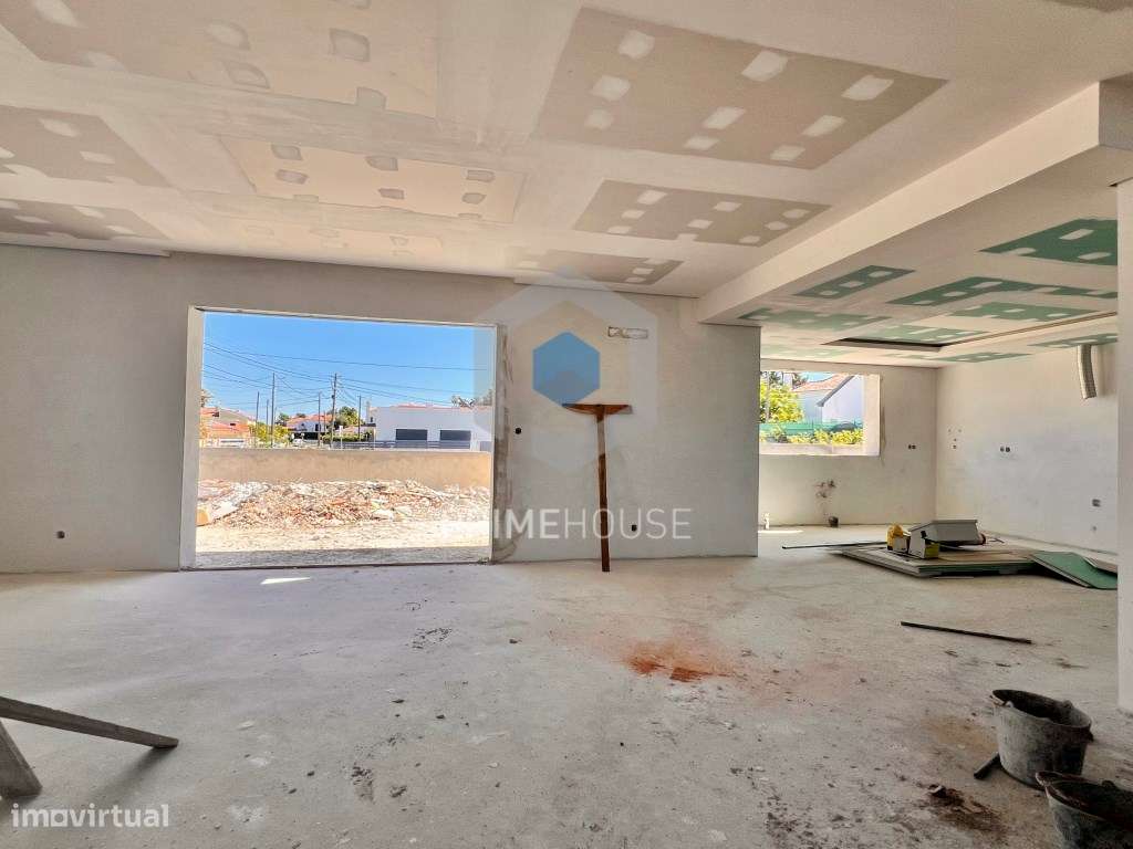 Moradia T4 nova em Azeitão - Fase final de construção - Grande imagem: 4/17