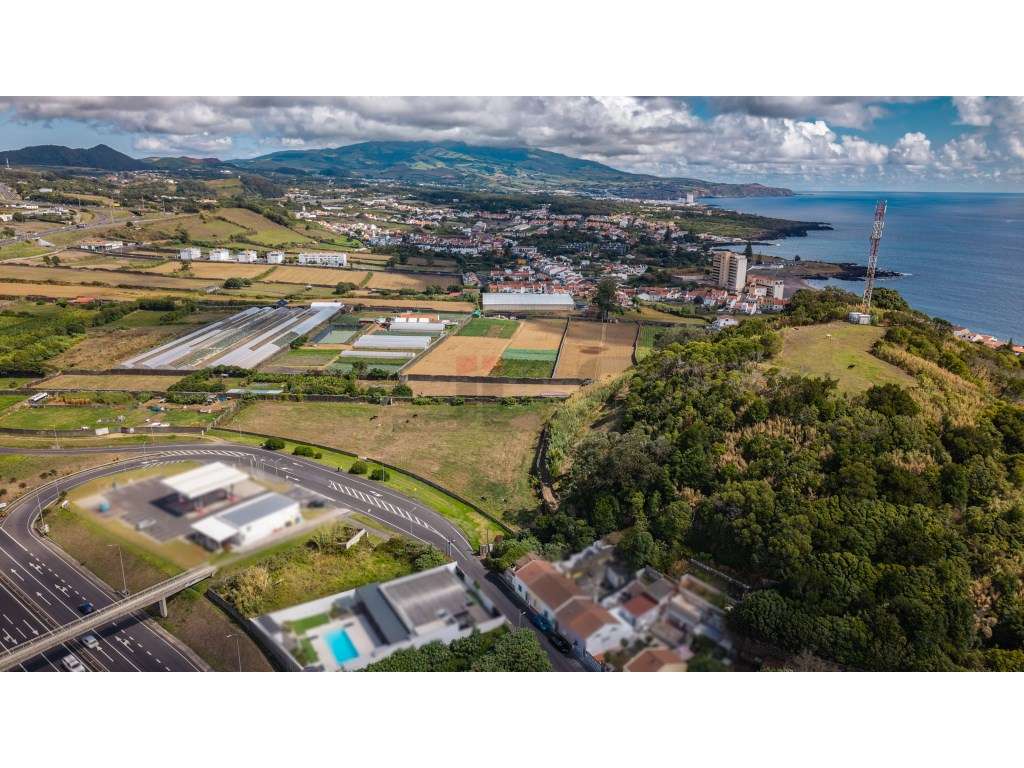 Terreno situado na freguesia de Rosto do Cão - São Roque-11