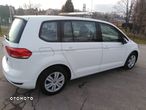 Volkswagen Touran - 9