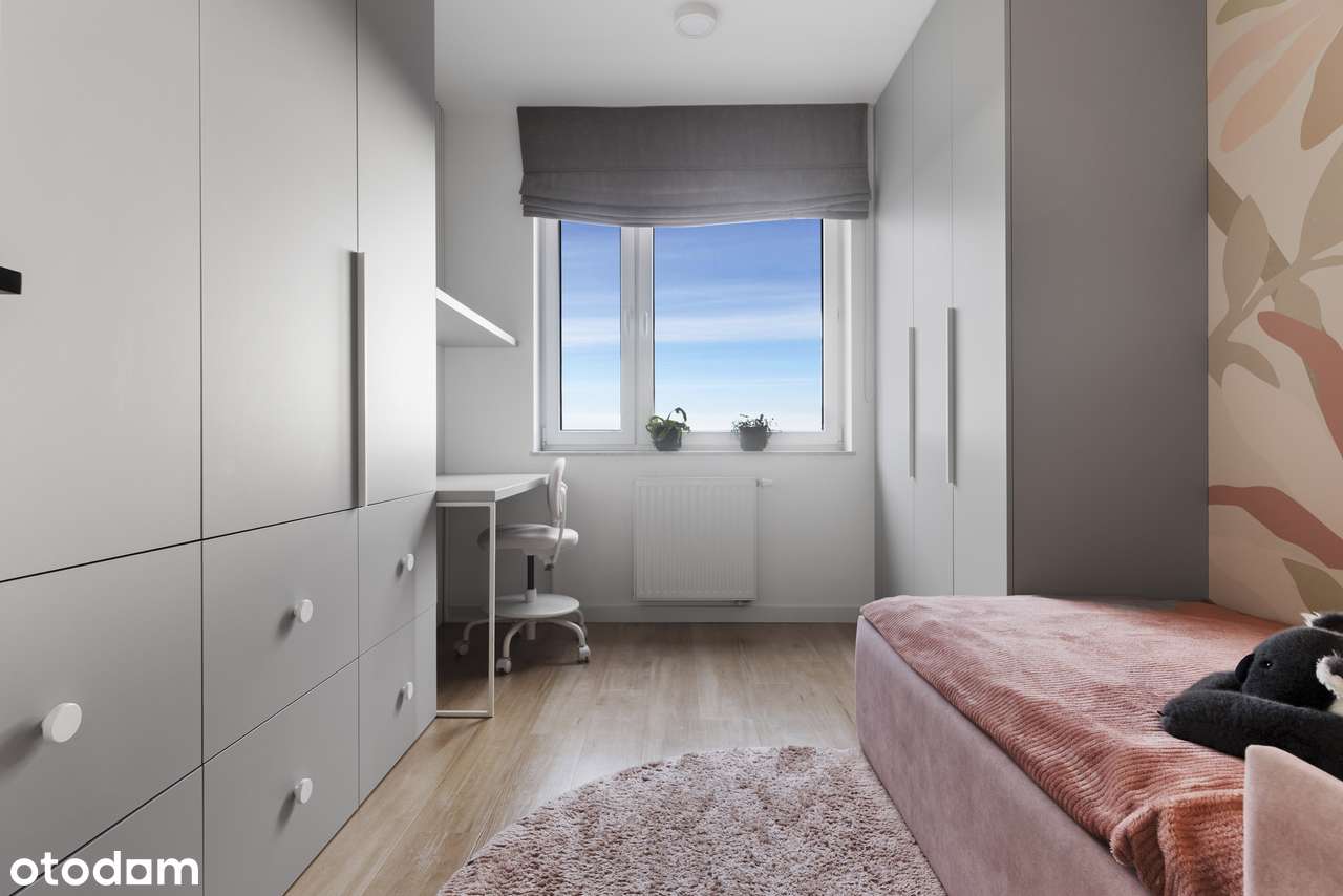 Elegancja w odcieniach granatu | 80 m² | 4 pokoje z widokiem na niebo-14