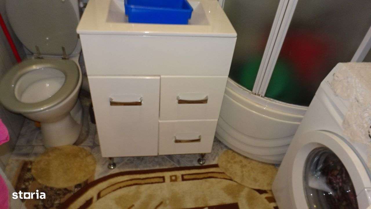 Vand apartament 2 camere decomandat in Deva, zona Micro 15, etaj 6, - Imagine principală: 5/13