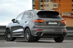 Porsche Cayenne 3.0 L - 2