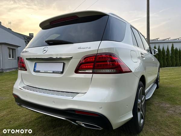 Mercedes-Benz GLE 350 d 4-Matic - 4