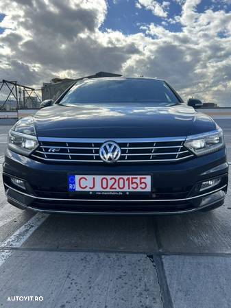 Volkswagen Passat Variant 2.0 TDI DSG 4Motion R Executive - 13