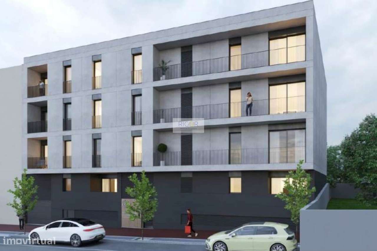Apartamento T3 com 3 suites e varanda na zona da Pícua.-7