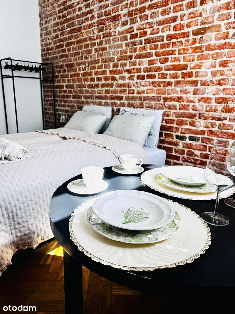 Kawalerka z 1936r. ul. Francuska, Saska Kępa, ogród, Booking-2