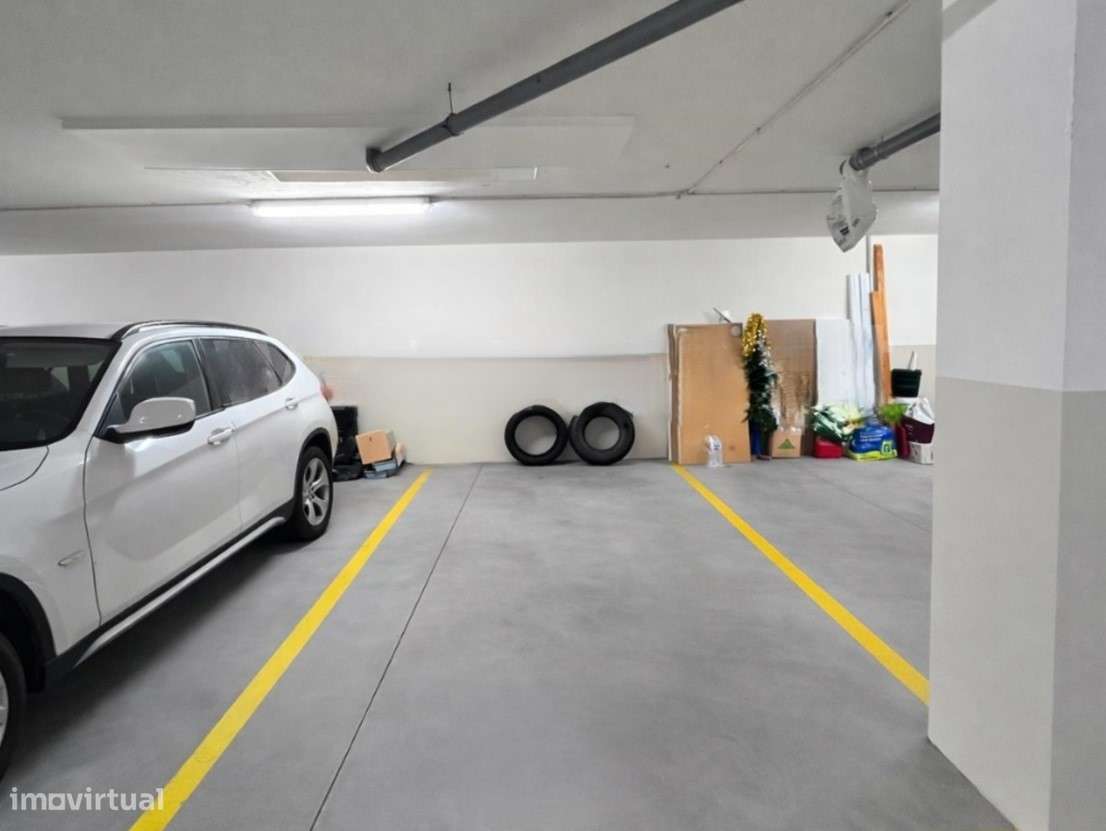 T3 c/ Piscina, Garagem e Jardim – Penafiel-13