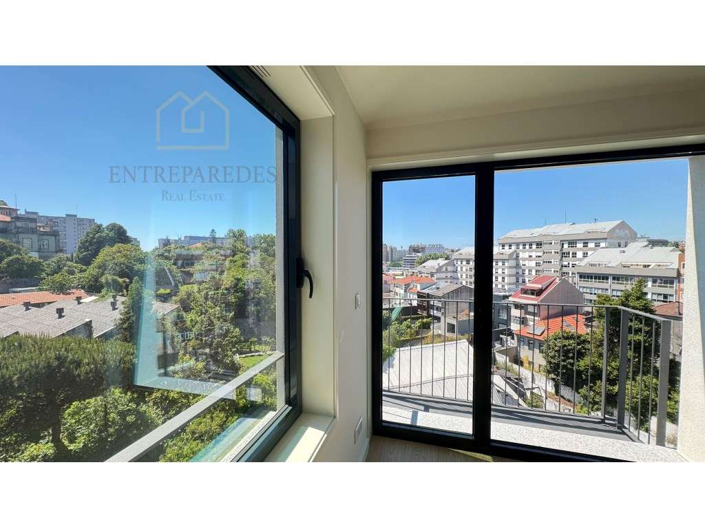 Comprar T2 duplex com varanda - Maternidade - Cedofeita - Porto - P... - Grande imagem: 3/56