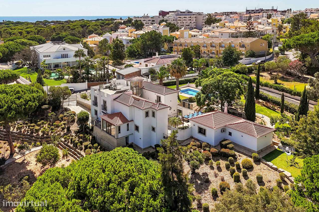 Encantadora Moradia V6 com Piscina e Vista Mar, a 600m da Praia - Grande imagem: 5/50