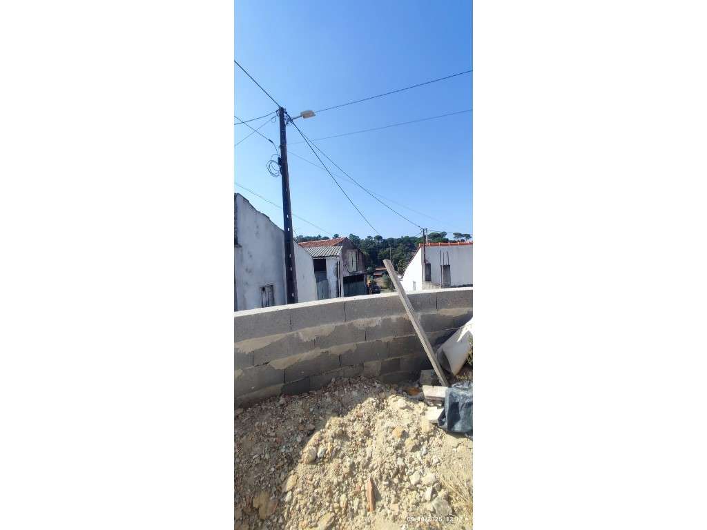 Casa para restauro, excelente oportunidade, com potencial investimento-21