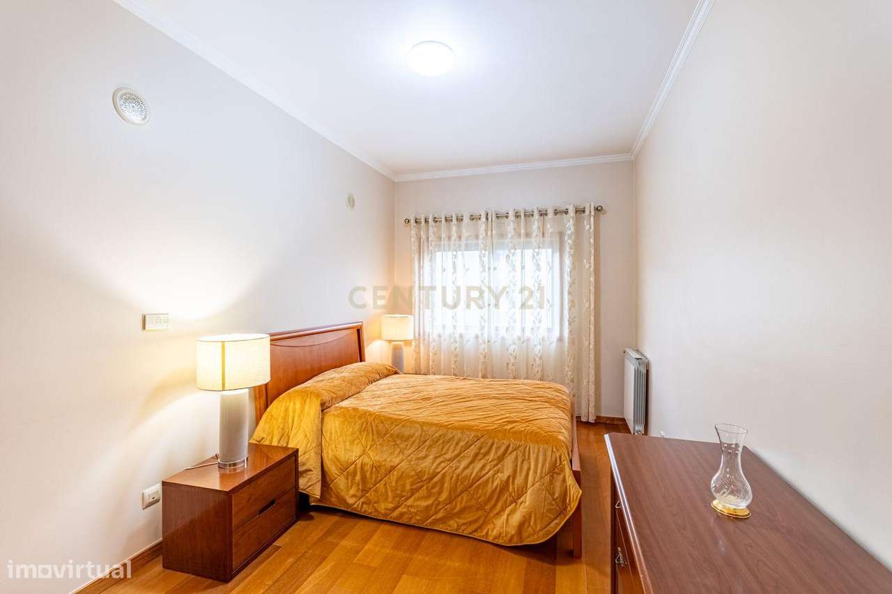 T3 com duas varandas na Rua Pulido Valente Colinas do Cruzeiro - Grande imagem: 5/40