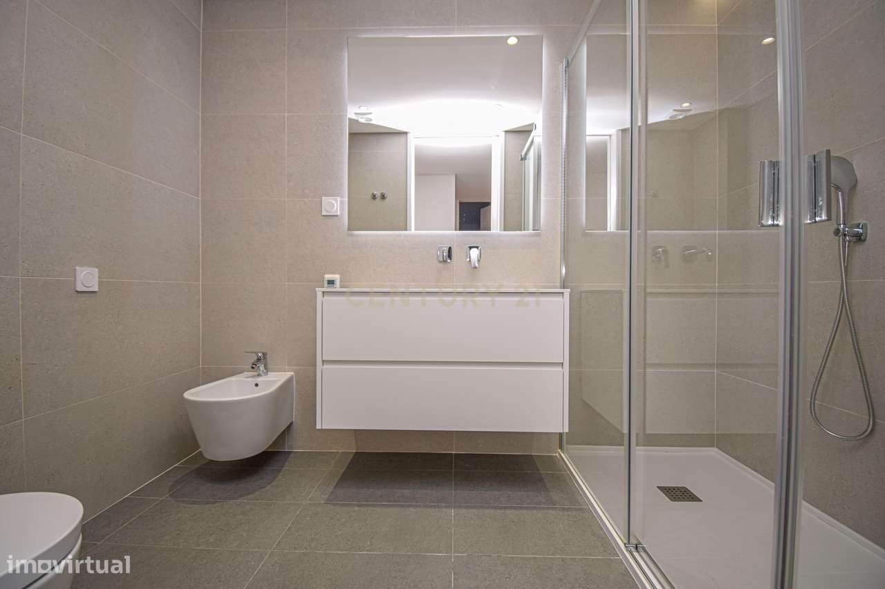 Apartamento T3 em Empreendimento Varandas da Torre em Carcavelos (Nova-17