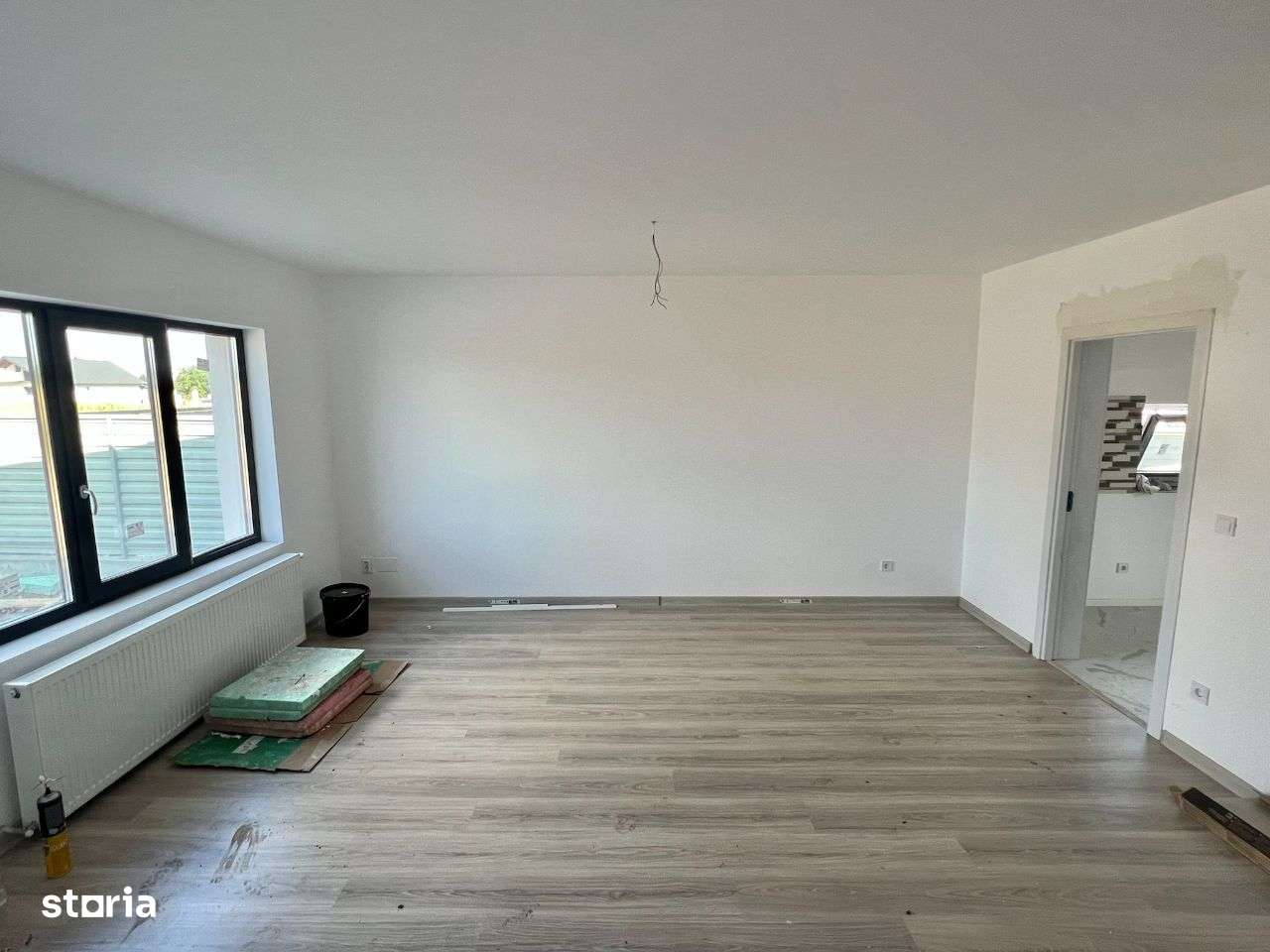 Langa ASFALT! PLACA! Posib. 4-5 Camere si 2 bai! Casa Dancu - Holboca - Imagine principală: 4/8