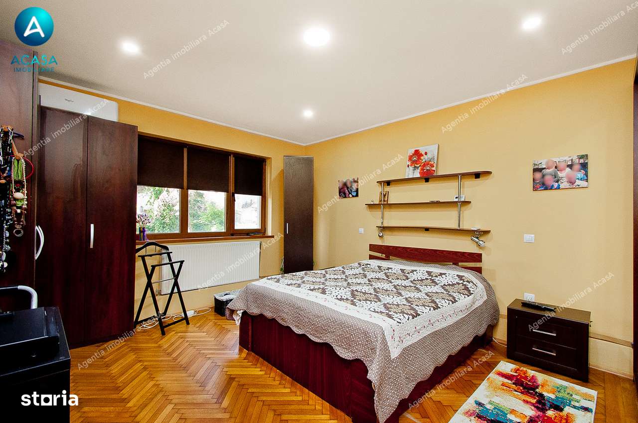 Casa situata in zona centrala cu arhitectura Art Deco - Imagine principală: 5/16