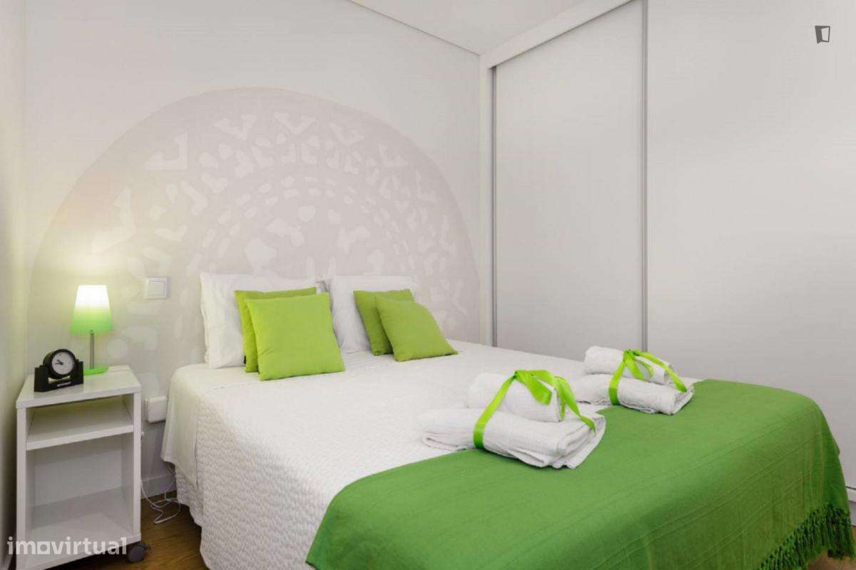 Apartamento com 1 quartos - localizado em Sé Porto - Grande imagem: 4/8