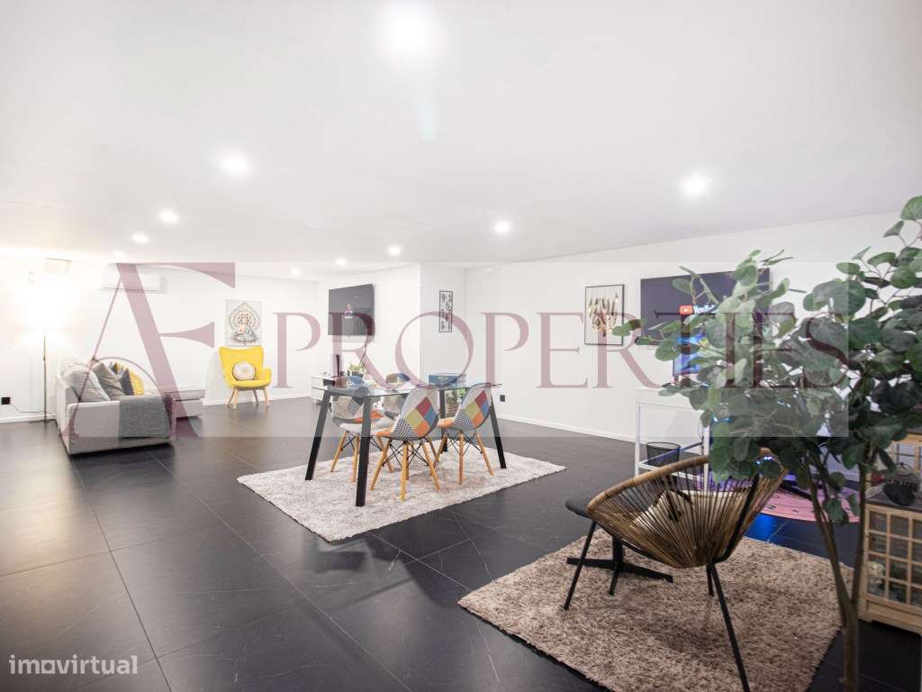 Moradia de luxo isolada com piscina aquecida, jardim e acabamentos ...-13