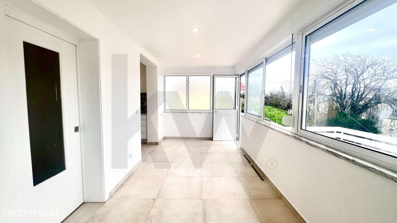 EXCELENTE T1+1 REMODELADO NA PENHA DE FRANÇA - Grande imagem: 2/35