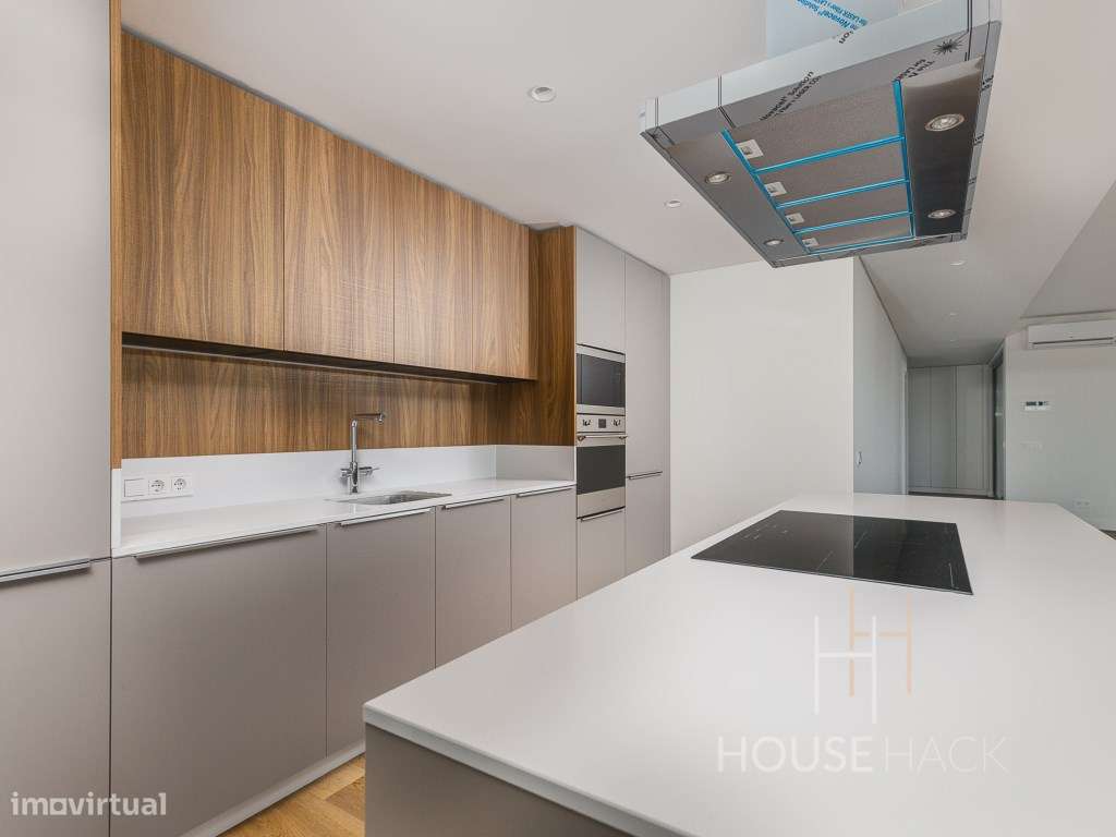 Penthouse T4 de luxo em Miraflores-10