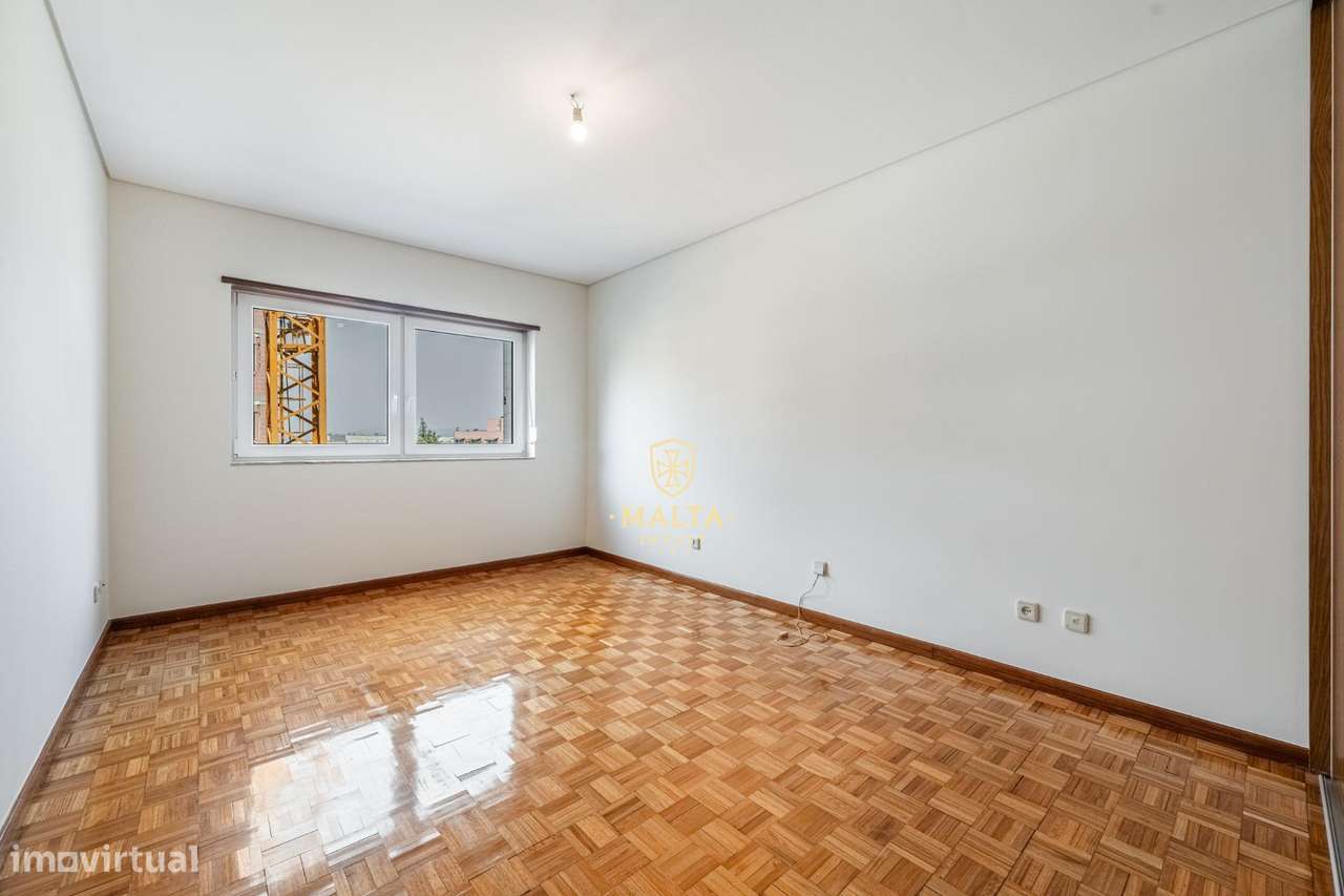 T3 com Garagem em Zona Privilegiada de Maximinos – Braga-18