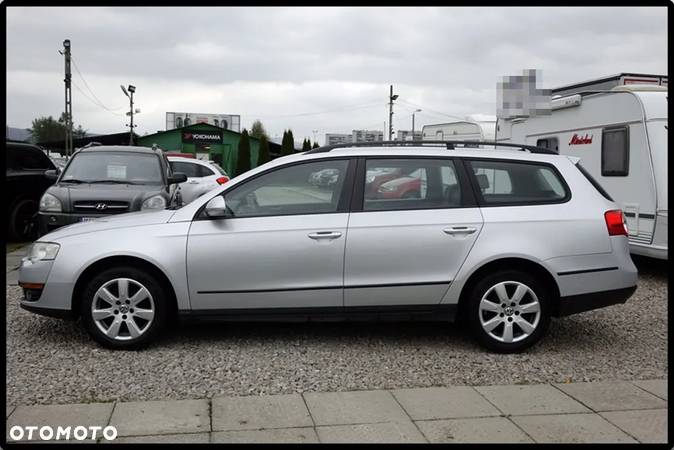 Volkswagen Passat 1.9 TDI Highline - 9