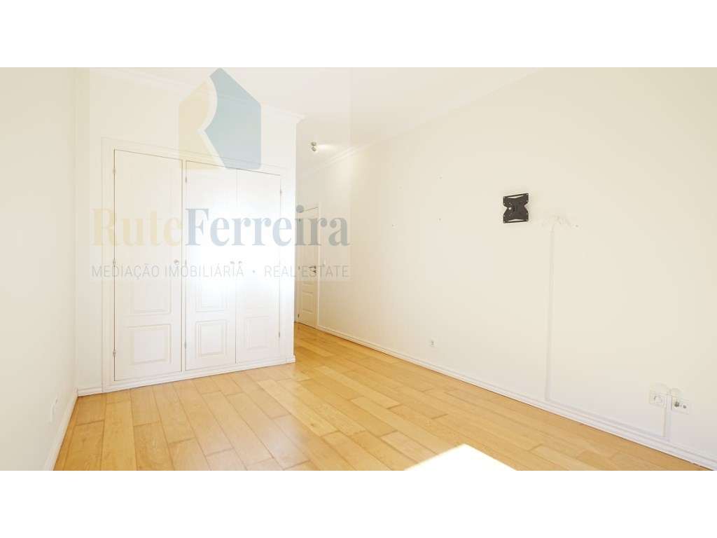 Apartamento T2 no Condomínio de Luxo Campo Real!-19