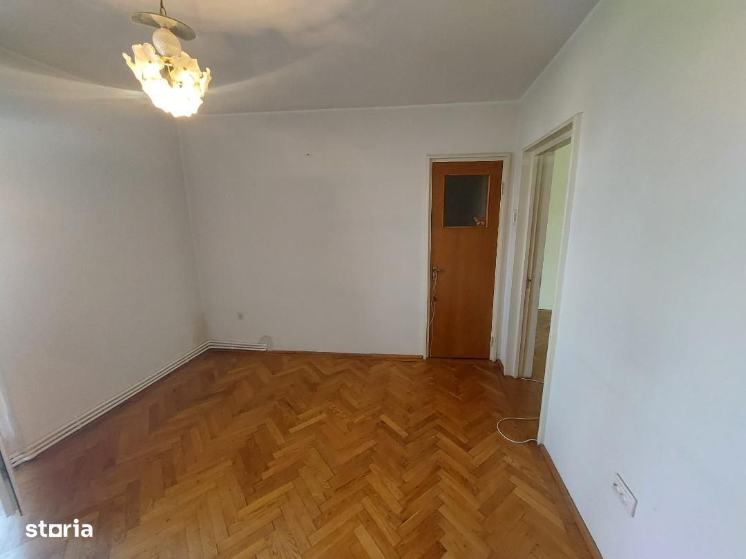 Apartament cu 3 camere in Tiglina 2